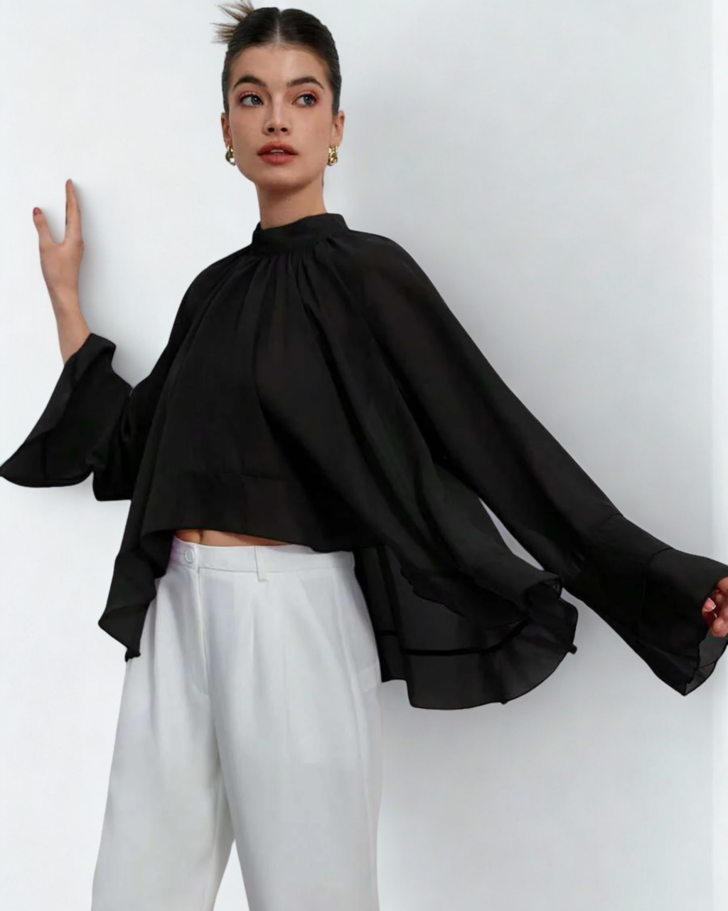 Blusa Feminina Preta em Chiffon com Babados Assimétricos – Oversized Elegante