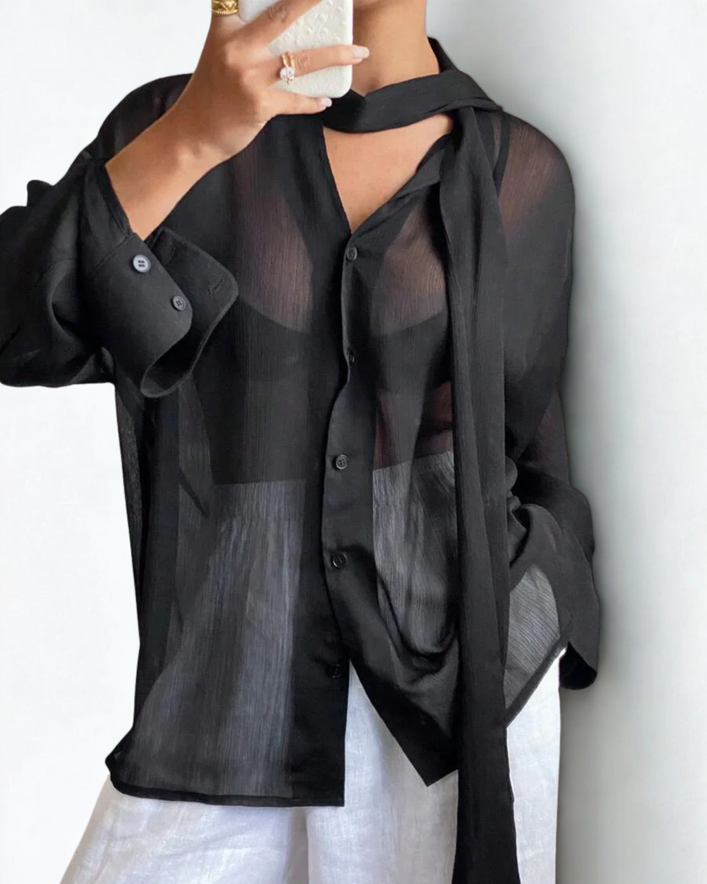 Blusa Feminina Oversized Preta em Chiffon – Transparente, Gola Alta e Manga Longa