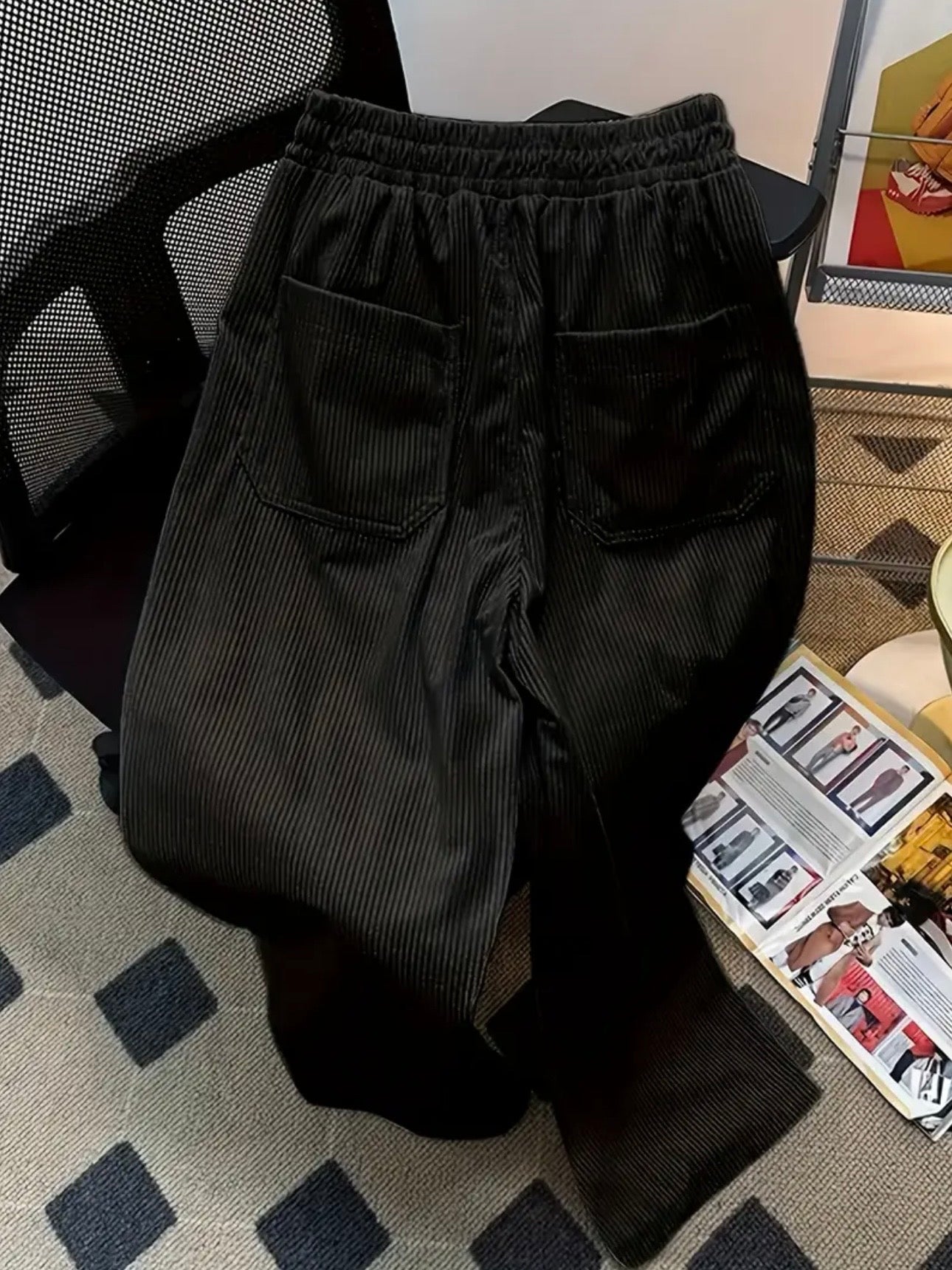 Calça Masculina Wide Leg em Veludo Cotelê Preto – Estilo Super Solto